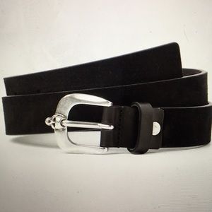 The Kooples men’s skull buckle Belt ($145 retail)
